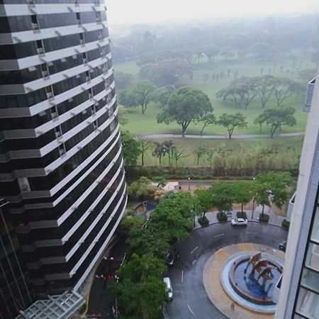 2 Bedrooms Units Forbes Area 5Th Avenue Bgc Center Manila Kültér fotó