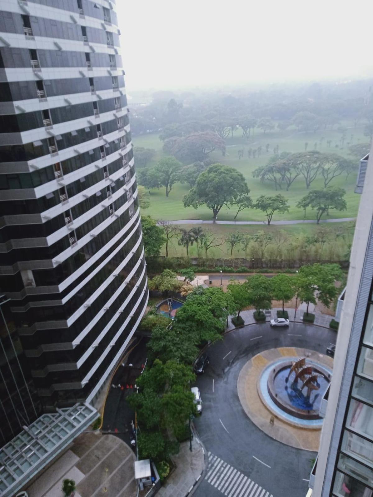 2 Bedrooms Units Forbes Area 5Th Avenue Bgc Center Manila Kültér fotó