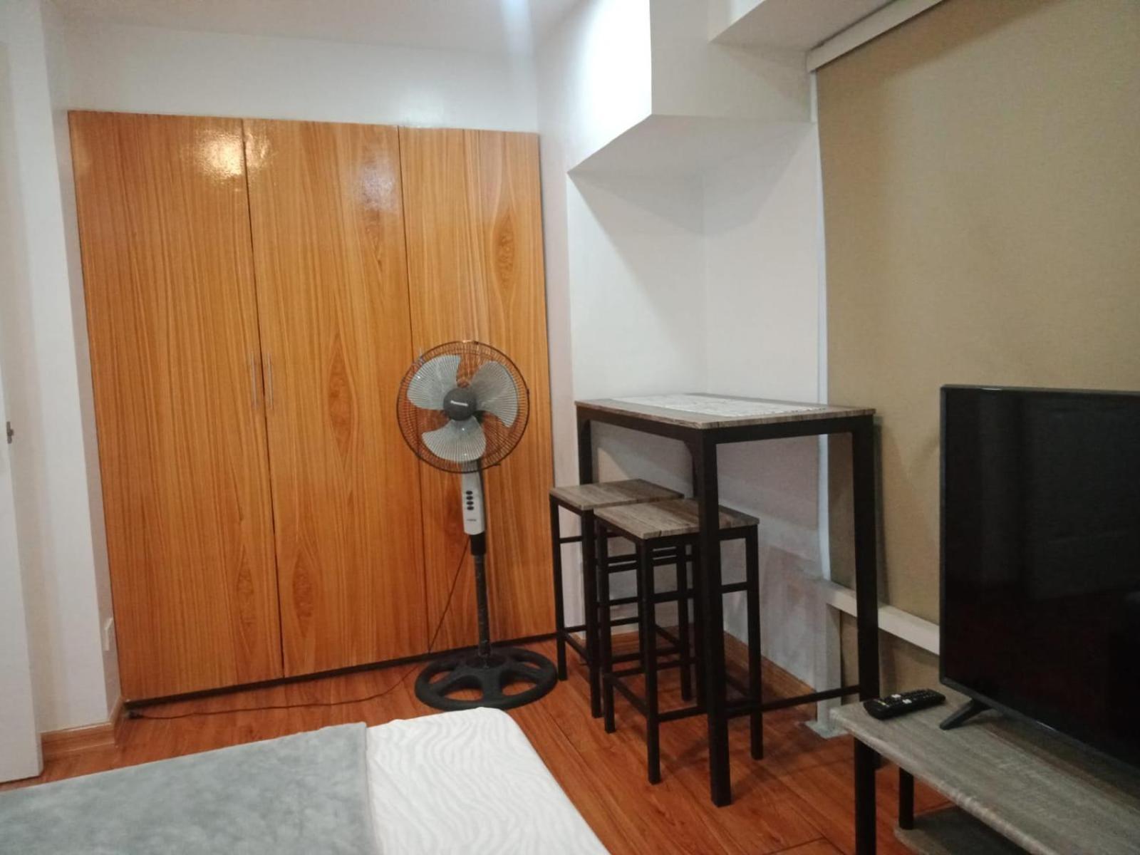 2 Bedrooms Units Forbes Area 5Th Avenue Bgc Center Manila Kültér fotó